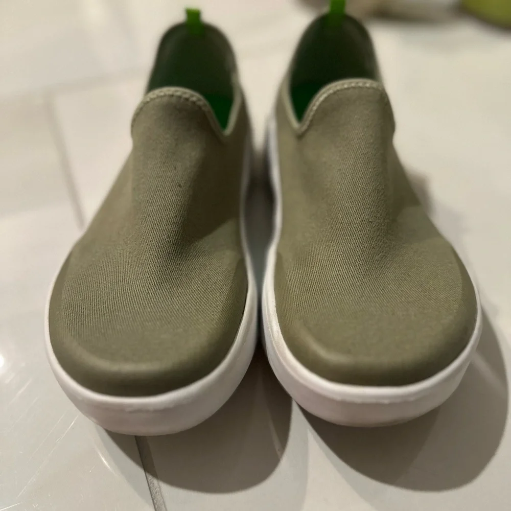 Comfort to the max!  OOFOS OOmg Eezee Low Shoe – Size 7 – Worn Twice! - Picture 5 of 10